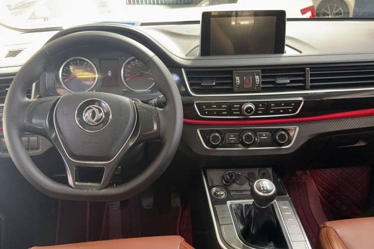 Used FORTHING T5 2020 1.6L Manual Comfort Model China VI Standard Interior 2
