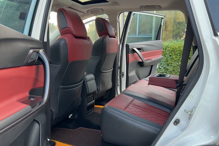 Used FORTHING T5 2020 1.6L Manual Luxury Model China VI Standard Interior 3