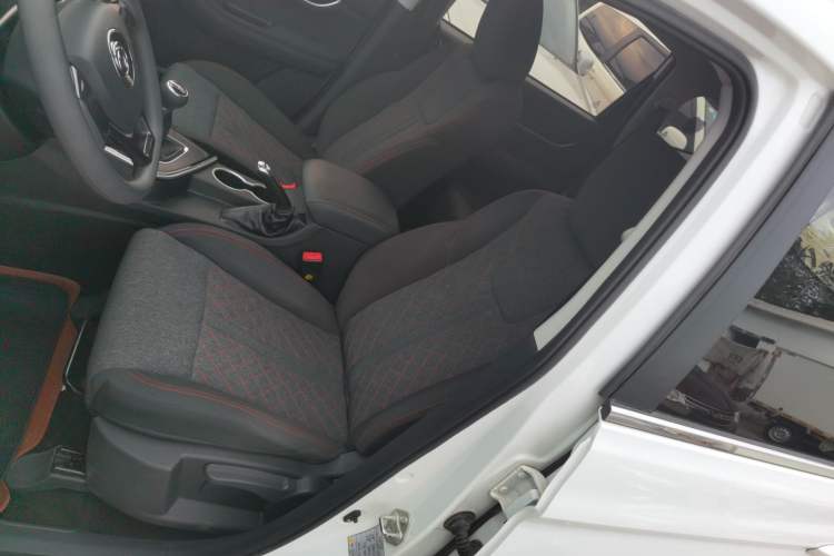 Used FORTHING T5 2020 1.6L Manual Comfort Model China VI Standard Interior 3