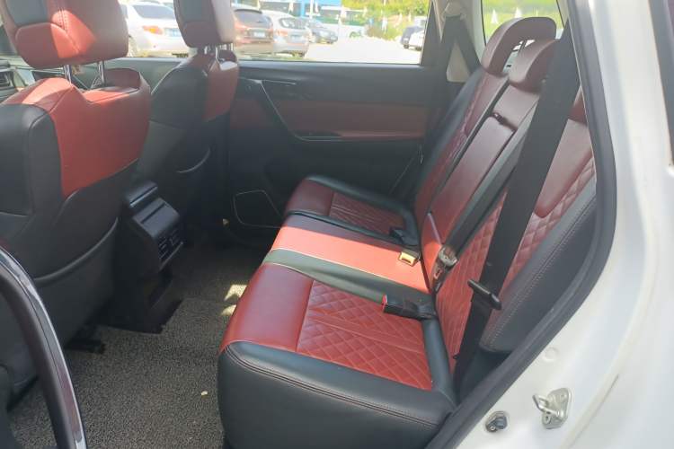 Used FORTHING T5 2020 1.5T Automatic Luxury Model China VI Standard Interior 4