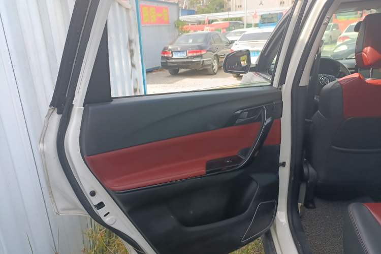 Used FORTHING T5 2020 1.5T Automatic Luxury Model China VI Standard Interior 8