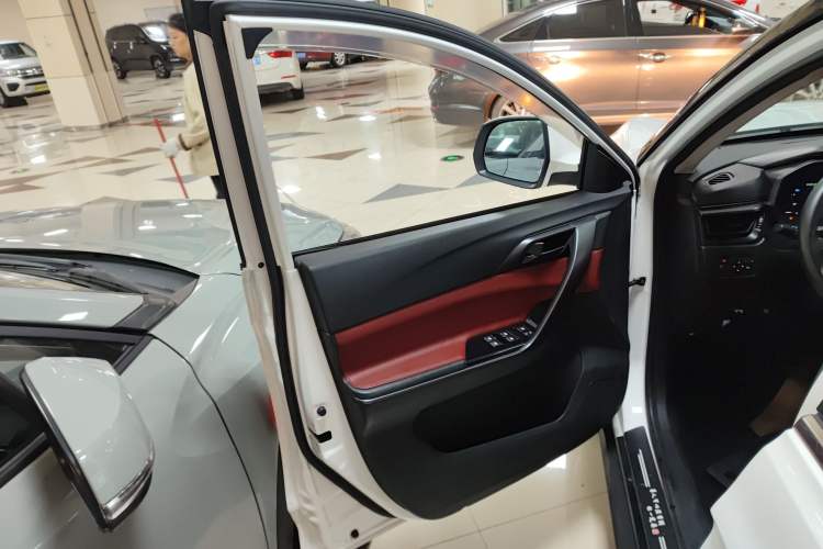 Used FORTHING T5 2020 1.5T Automatic Luxury Model China VI Standard Left Front Door Interior