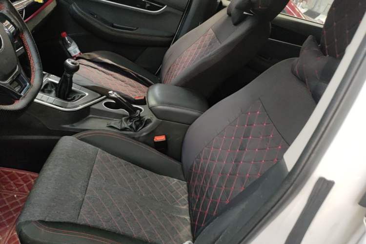 Used FORTHING T5 2020 1.6L Manual Comfort Model China VI Standard Left Front Seat