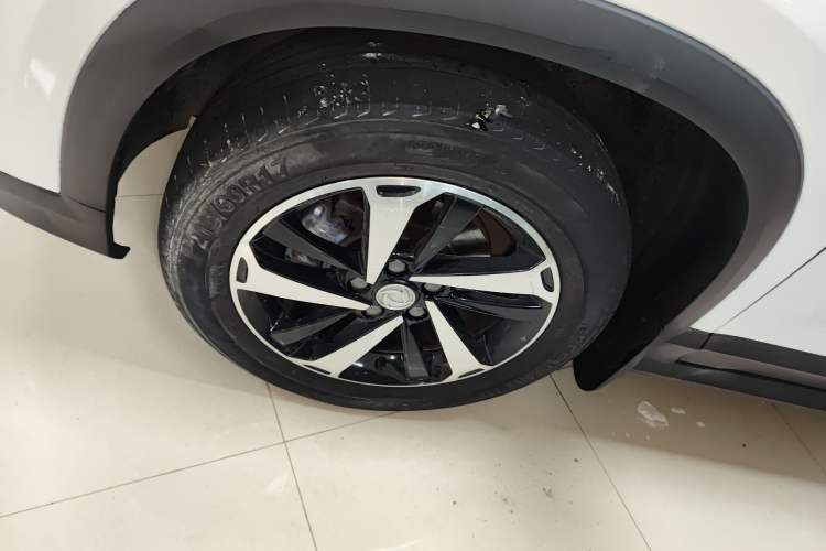 Used FORTHING T5 2020 1.5T Automatic Luxury Model China VI Standard Left Front Wheel Hub