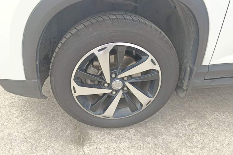 Used FORTHING T5 2020 1.5T Automatic Luxury Model China VI Standard Left Front Wheel Hub