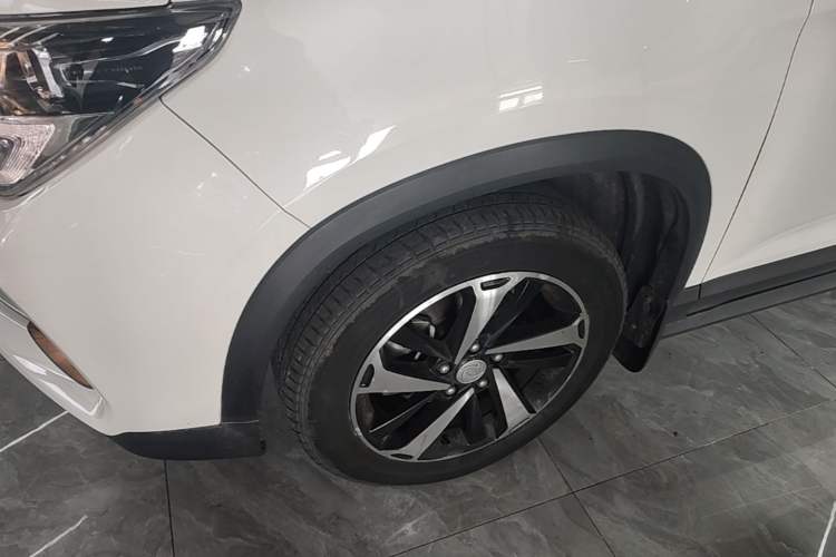 Used FORTHING T5 2020 1.5T Automatic Luxury Model China VI Standard Left Front Wheel Hub