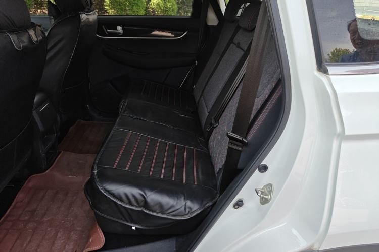 Used FORTHING T5 2020 1.6L Manual Comfort Model China VI Standard Left Rear Seat