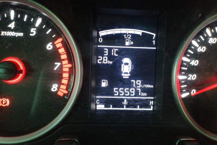 Used FORTHING T5 2020 1.6L Manual Luxury Model China VI Standard Odometer Close Up