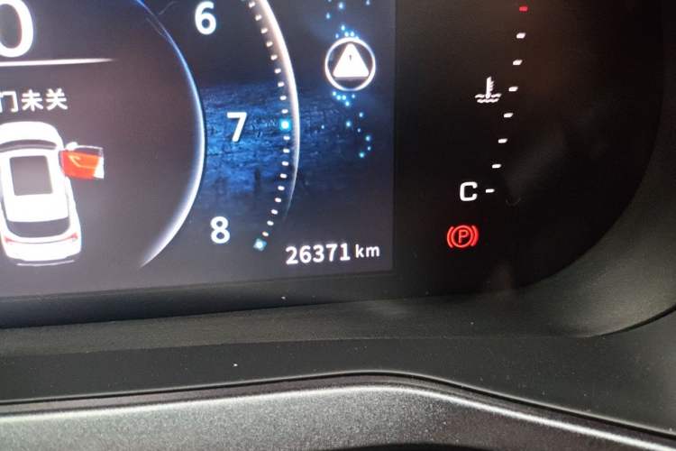 Used FORTHING T5 2020 1.5T Automatic Luxury Model China VI Standard Odometer Close Up