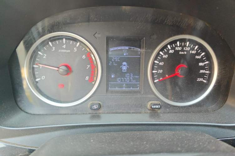 Used FORTHING T5 2020 1.6L Manual Comfort Model China VI Standard Odometer Close Up