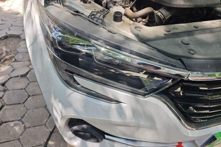 Used FORTHING T5 2020 1.5T Automatic Luxury Model China VI Standard Right Front Headlight