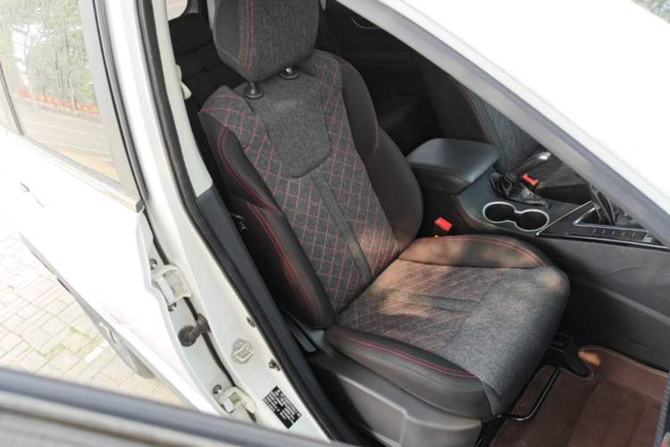 Used FORTHING T5 2020 1.6L Manual Comfort Model China VI Standard Right Front Seat