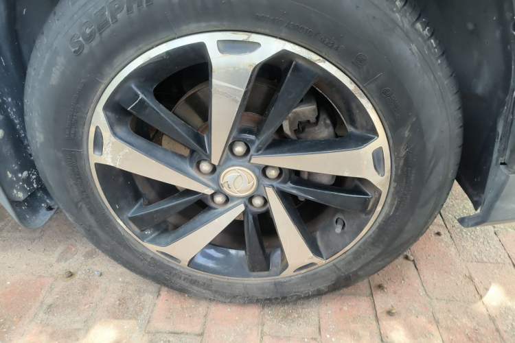 Used FORTHING T5 2020 1.5T Automatic Luxury Model China VI Standard Right Front Wheel Hub