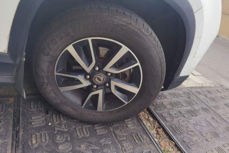 Used FORTHING T5 2020 1.6L Manual Luxury Model China VI Standard Right Front Wheel Hub