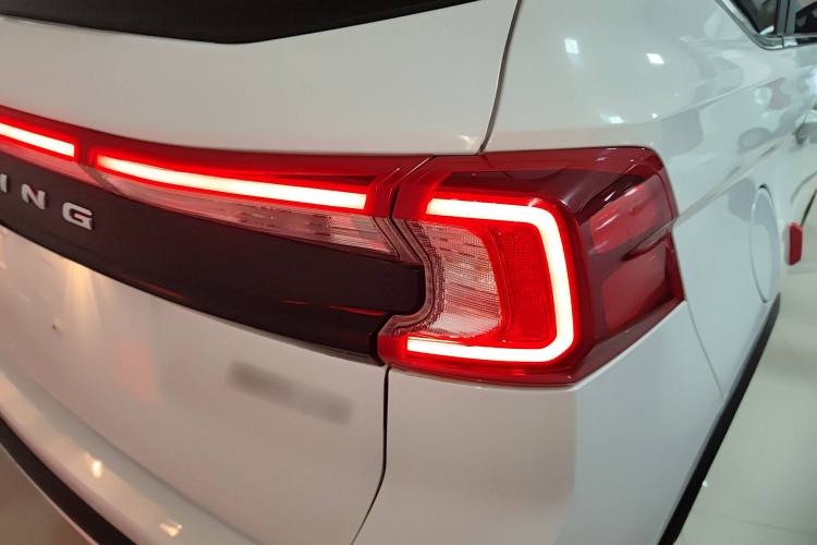Used FORTHING T5 2020 1.5T Automatic Luxury Model China VI Standard Right Rear Taillight