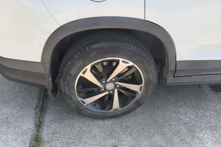 Used FORTHING T5 2020 1.6L Manual Luxury Model China VI Standard Right Rear Wheel Hub