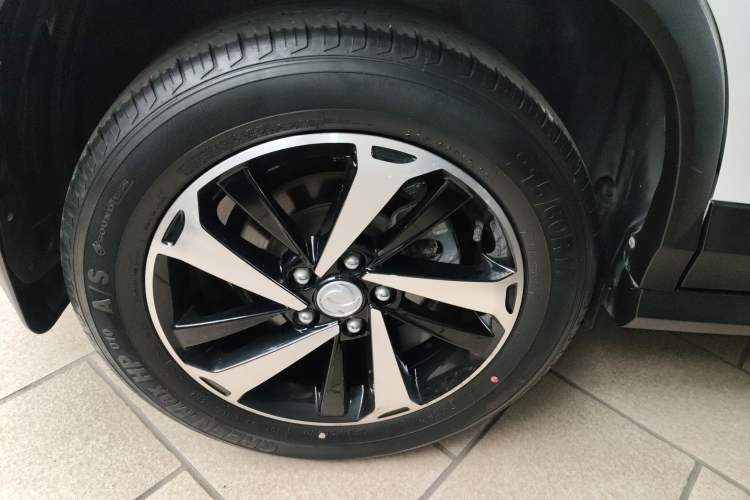 Used FORTHING T5 2020 1.5T Automatic Luxury Model China VI Standard Right Rear Wheel Hub
