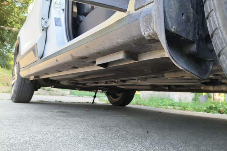 Used FORTHING T5 2020 1.6L Manual Luxury Model China VI Standard Right Side Sill