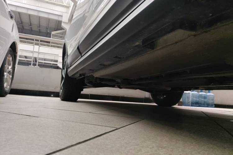 Used FORTHING T5 2020 1.5T Automatic Luxury Model China VI Standard Right Side Sill
