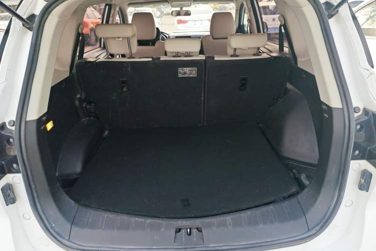 Used FORTHING T5 2020 1.6L Manual Luxury Model China VI Standard Trunk
