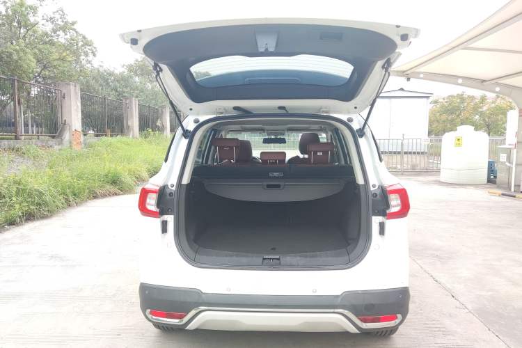Used FORTHING T5 2020 1.5T Automatic Luxury Model China VI Standard Trunk