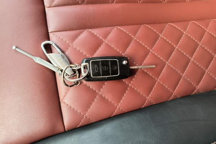 Used FORTHING T5 2020 1.6L Manual Luxury Model China VI Standard Vehicle Key