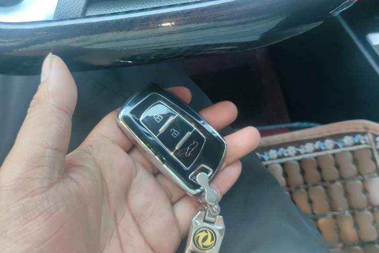Used FORTHING T5 2020 1.5T Automatic Luxury Model China VI Standard Vehicle Key