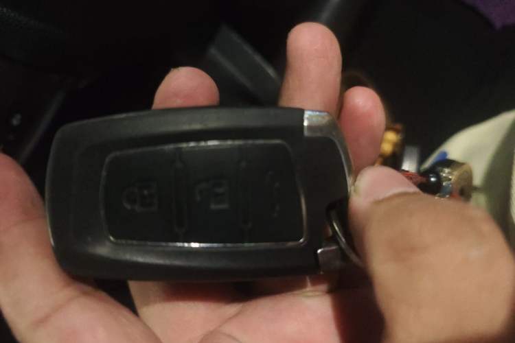 Used FORTHING T5 2020 1.5T Automatic Luxury Model China VI Standard Vehicle Key