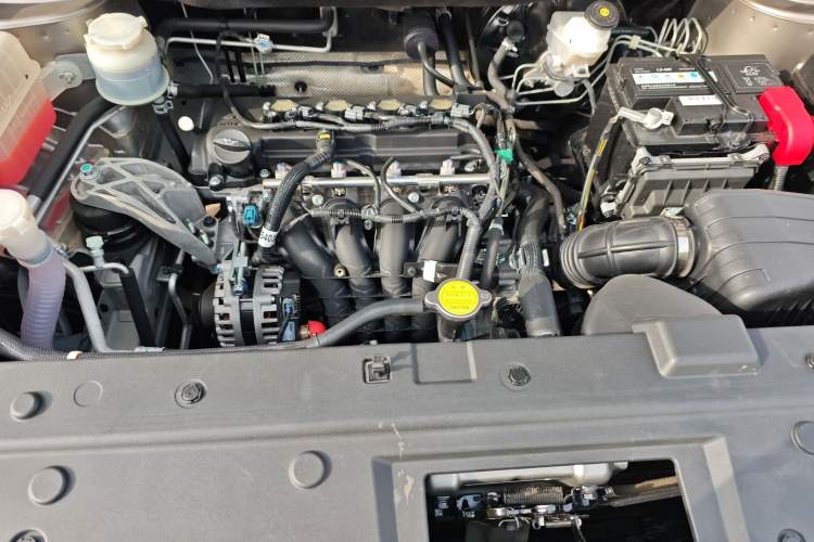 Used FORTHING T5 2021 Revised 1.6L Manual Comfort Version Engine Bay
