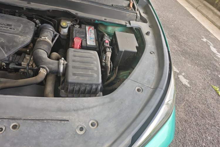 Used FORTHING T5 2021 1.5T Automatic Prestige Model Engine Bay Left