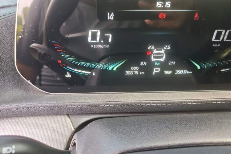 Used FORTHING T5 2021 1.5T Automatic Prestige Model Odometer Close Up