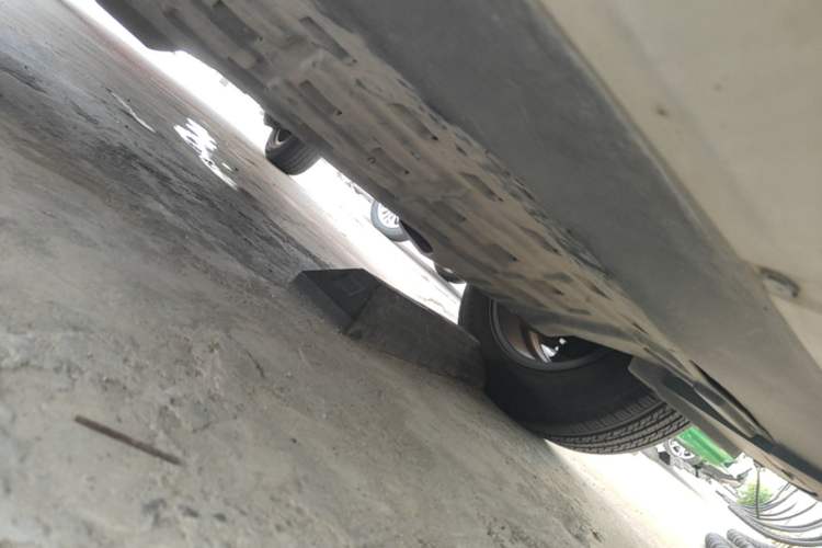 Used FORTHING T5 2021 1.6L Manual Comfort Model Chassis Front