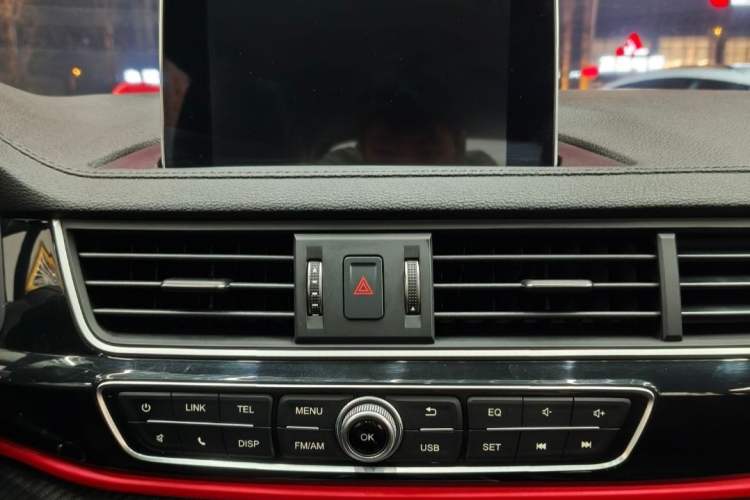 Used FORTHING T5 2021 Revised 1.6L Manual Comfort Version Audio And AC Panel