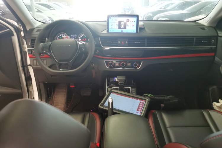 Used FORTHING T5 2021 1.5T Automatic Comfort Version Center Console