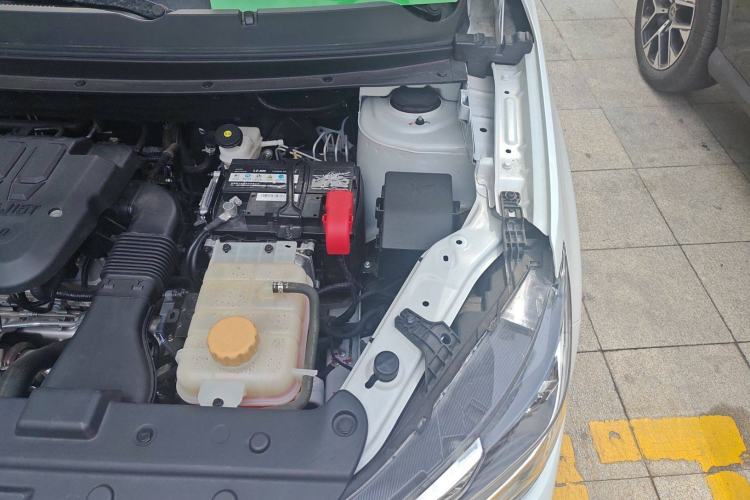 Used FORTHING T5 2021 1.5T Automatic Comfort Version Engine Bay Left