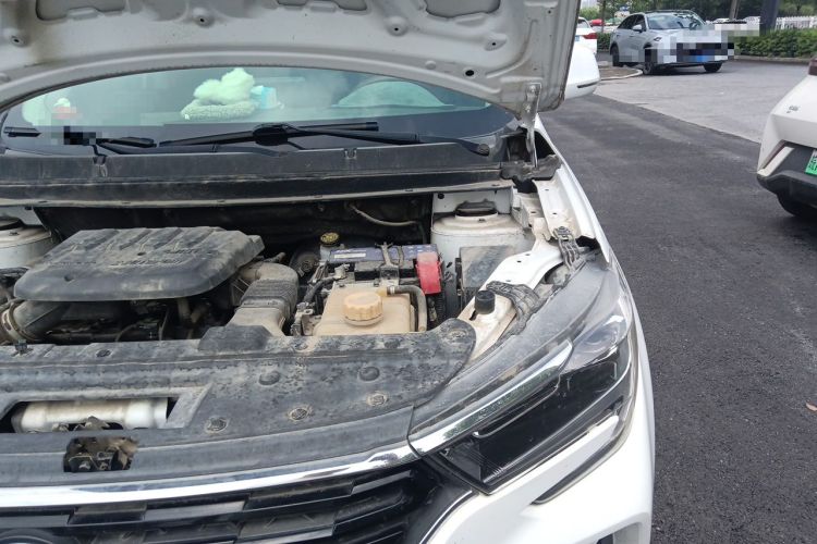 Used FORTHING T5 2021 1.5T Automatic Comfort Version Engine Bay Left