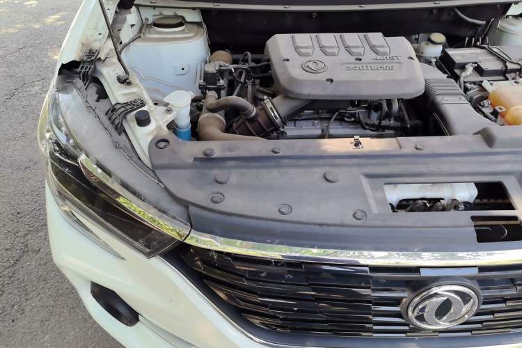 Used FORTHING T5 2021 1.5T Automatic Luxury Version Engine Bay Right