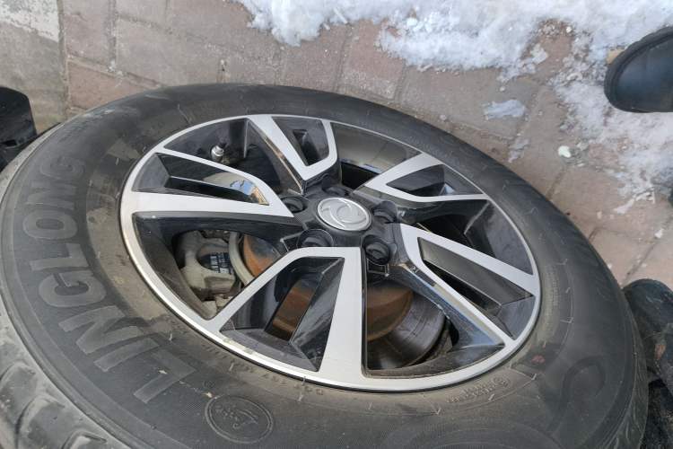 Used FORTHING T5 2021 Revised 1.6L Manual Comfort Version Exterior 4