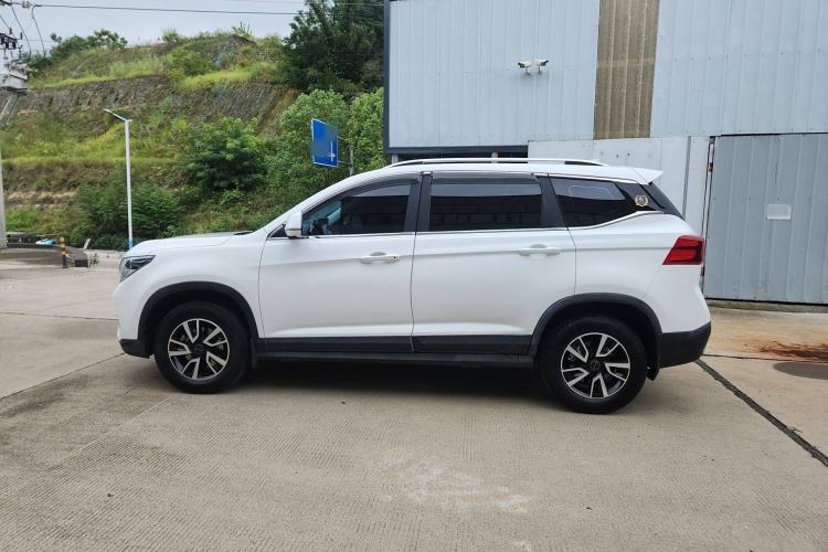 Used FORTHING T5 2021 1.5T Automatic Comfort Version Exterior 8