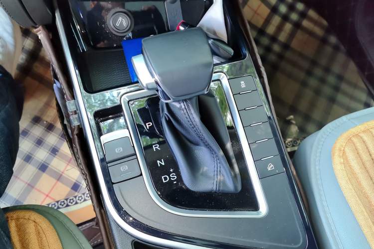 Used FORTHING T5 2021 1.5T Automatic Luxury Version Gear Lever