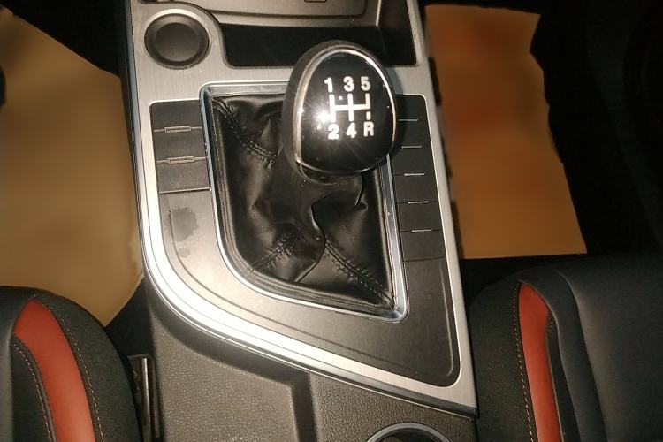 Used FORTHING T5 2021 Revised 1.6L Manual Comfort Version Gear Lever
