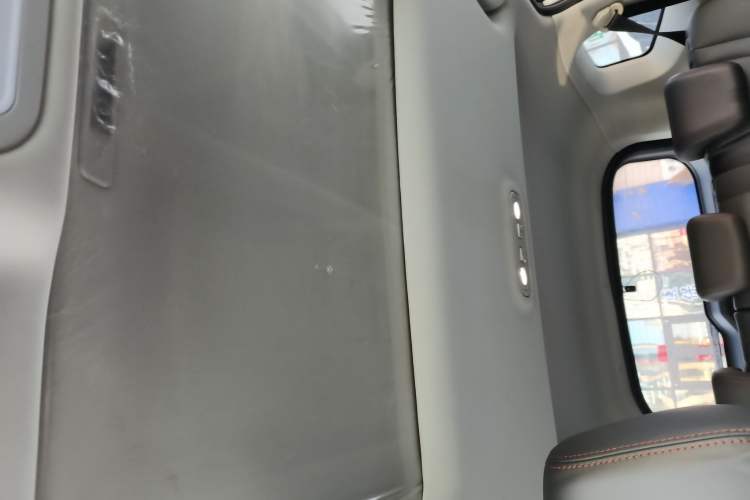 Used FORTHING T5 2021 Revised 1.6L Manual Comfort Version Headliner