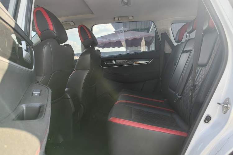 Used FORTHING T5 2021 1.6L Manual Comfort Model Interior 2