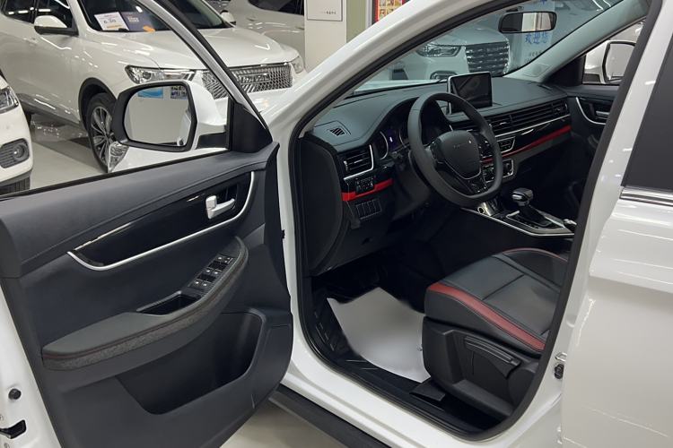 Used FORTHING T5 2021 1.5T Automatic Comfort Version Interior 2