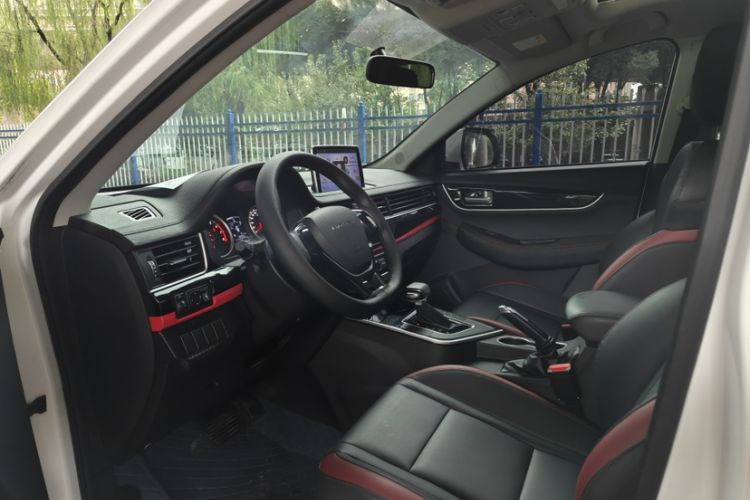 Used FORTHING T5 2021 1.5T Automatic Comfort Version Interior 4