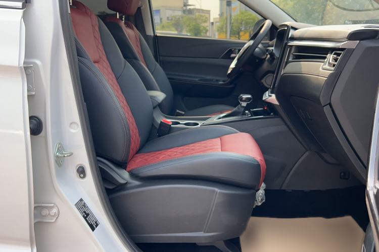 Used FORTHING T5 2021 1.5T Automatic Luxury Version Interior 4