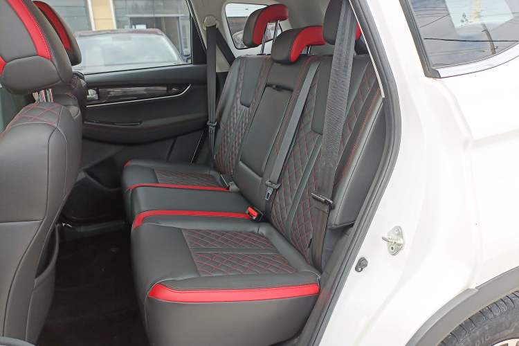Used FORTHING T5 2021 1.6L Manual Comfort Model Interior 4