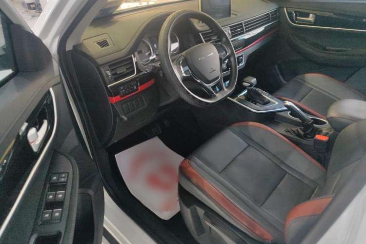 Used FORTHING T5 2021 1.5T Automatic Comfort Version Interior 5