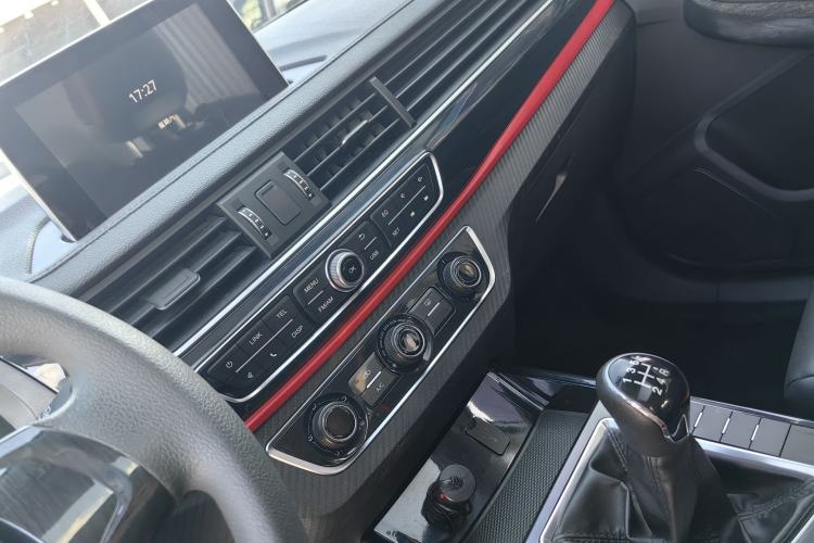 Used FORTHING T5 2021 1.6L Manual Comfort Model Interior 6