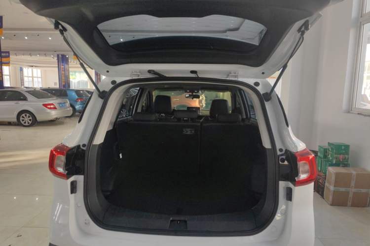 Used FORTHING T5 2021 1.5T Automatic Comfort Version Interior 8